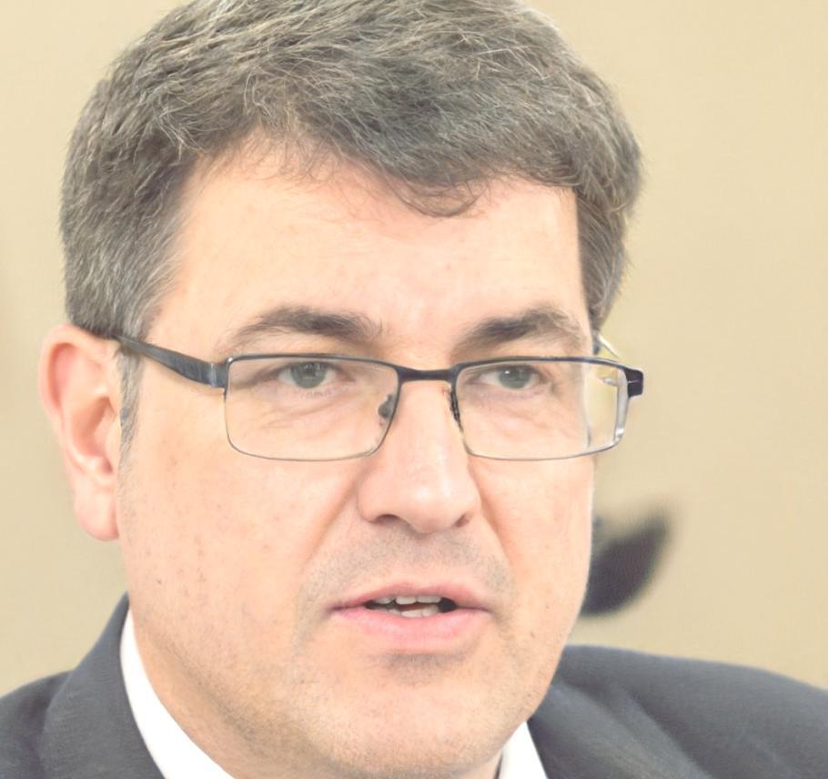 Aleksei Korhonen market analysis instructor